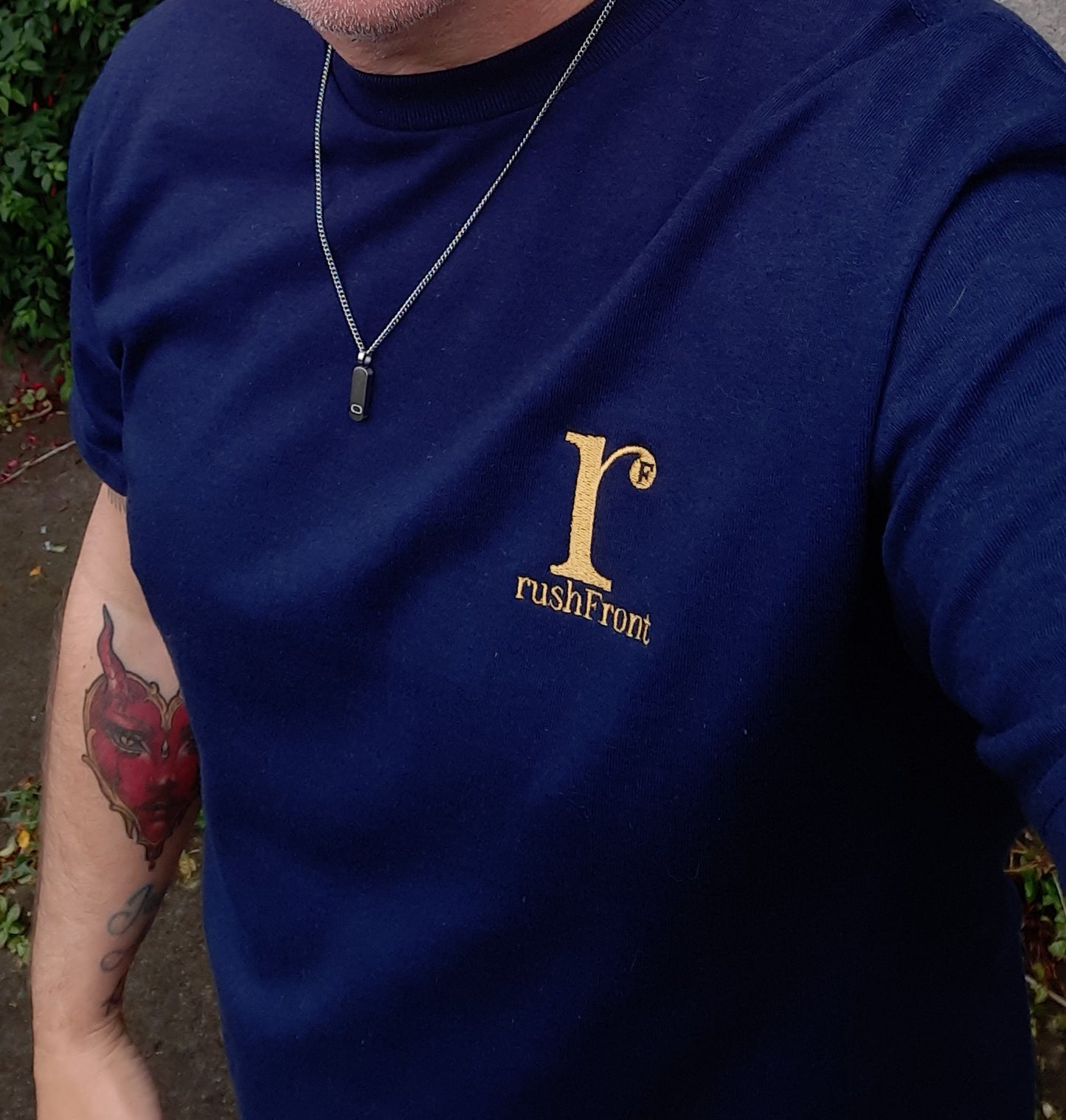 rushFront Staple Unisex T-Shirt