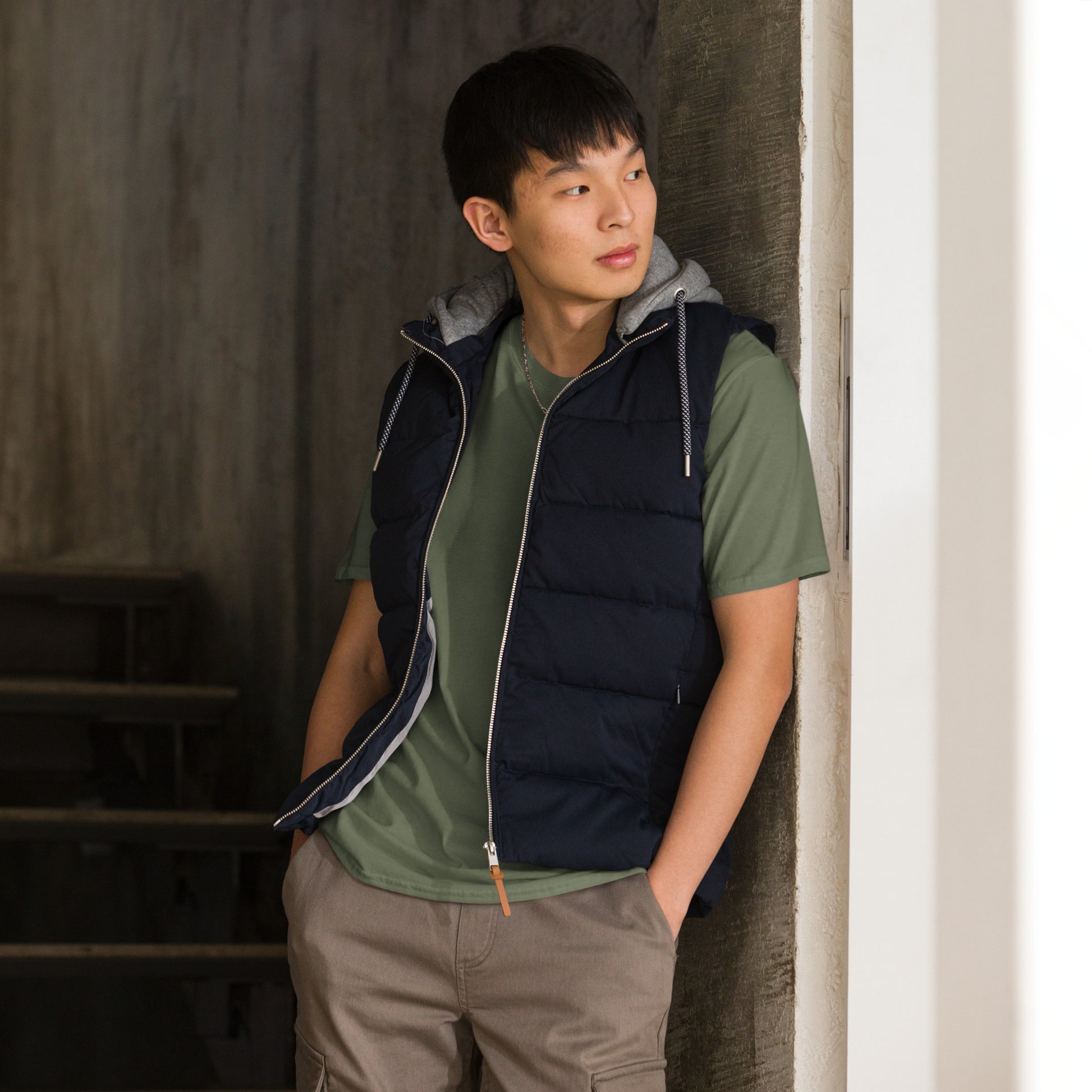 rushFront staple unisex t-shirt in green, red, blue, black, white with premium cotton fabric